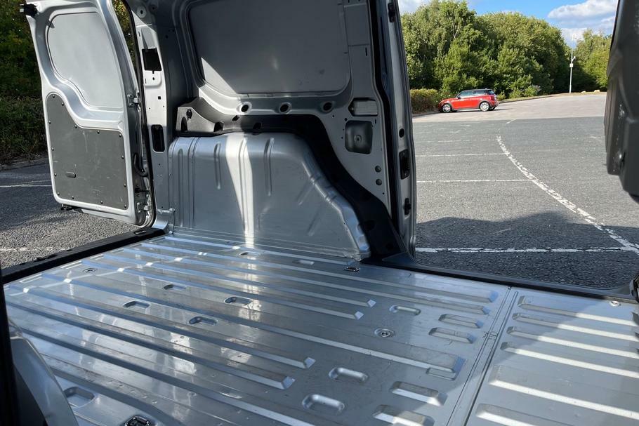 Ford Transit Connect Active Grey #23