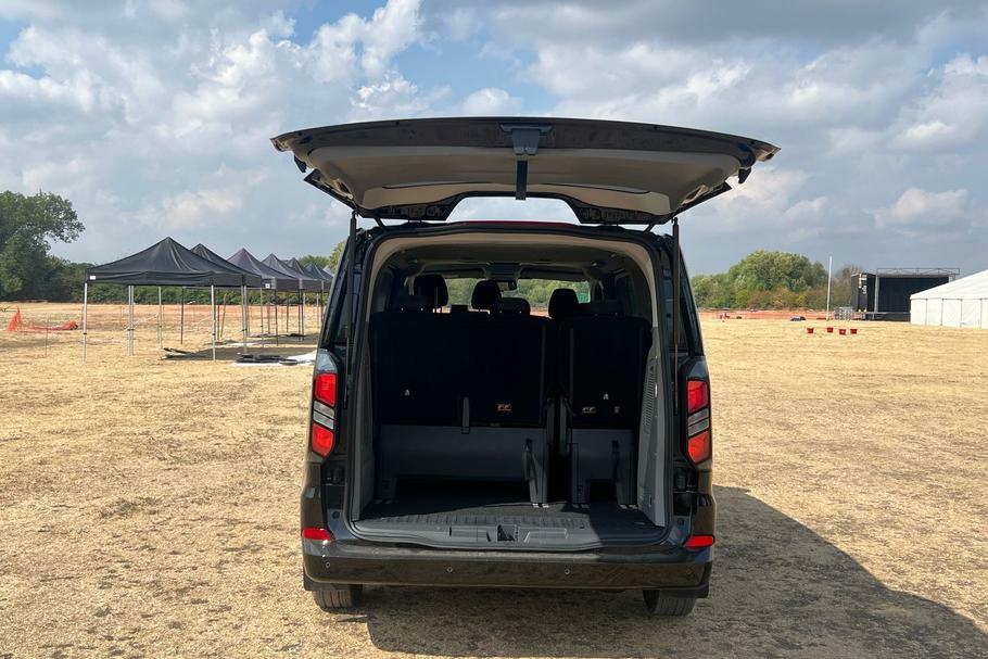 Ford Tourneo Custom 340 Titanium L1 Swb 9 Seater Phev Fwd Black #6