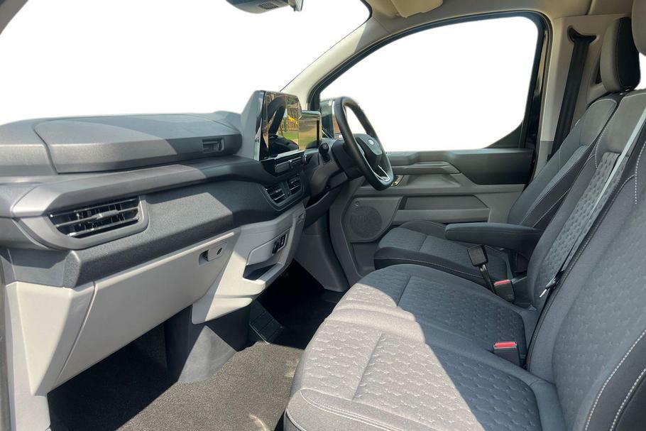 Ford Tourneo Custom 340 Titanium L1 Swb 9 Seater Phev Fwd Black #3