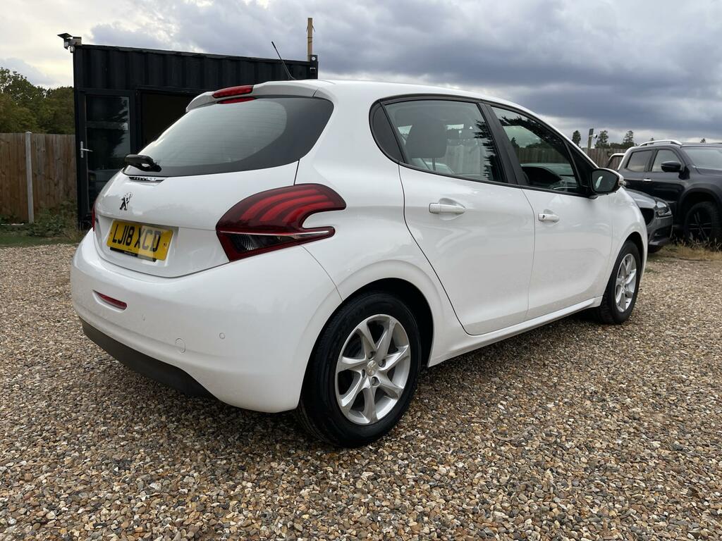 Peugeot 208 Active White #6