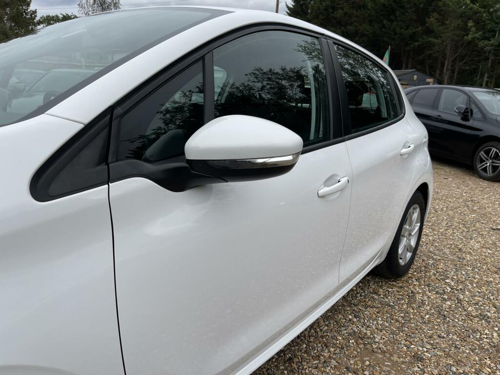 Peugeot 208 208 Active Grey #12
