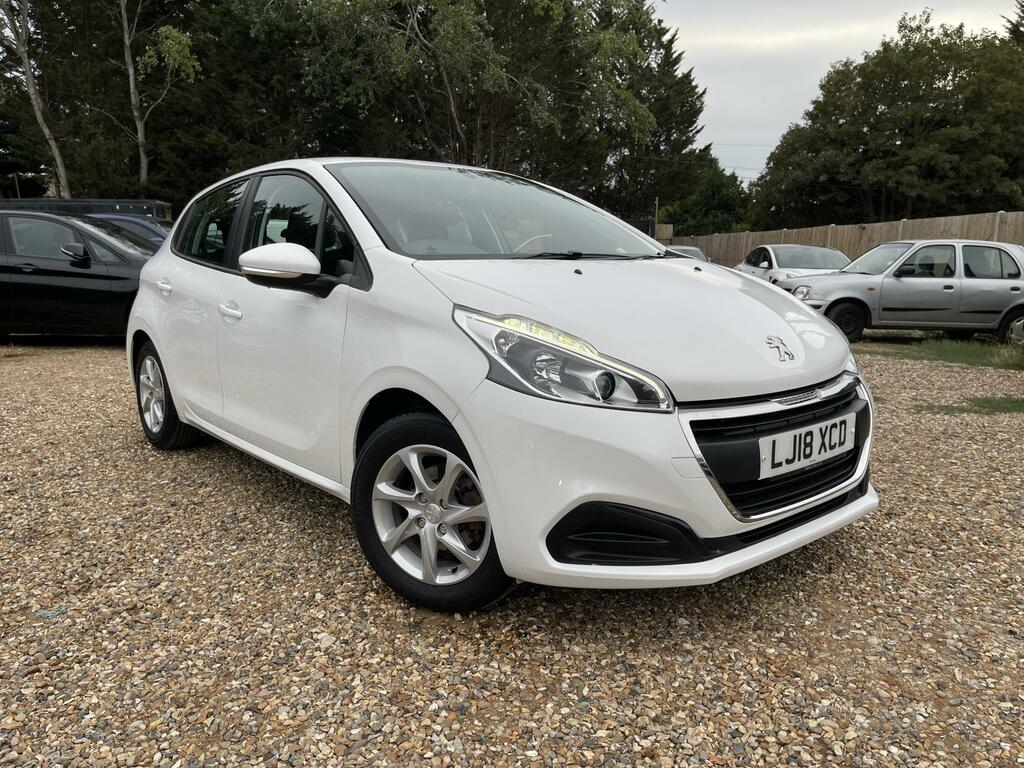 Peugeot 208 Active White #4