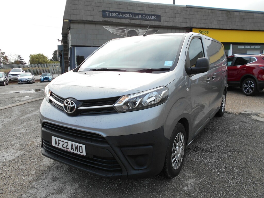 Toyota PROACE Panel Van 1.5 D Icon No Vat Satnav 202222 Grey