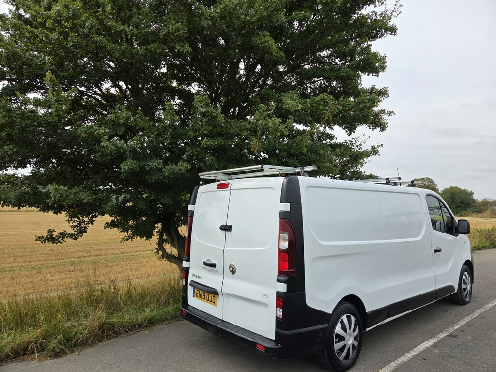 Vauxhall Vivaro Panel Van 1.6 Cdti 2900 2019 EN19OJO White #5