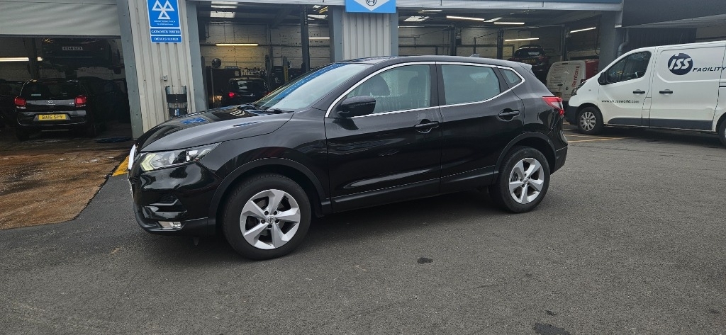 Nissan Qashqai Nissan Qashqai 1.3 Dig T Acenta Premium Suv 5Dr... DV19MXC #3