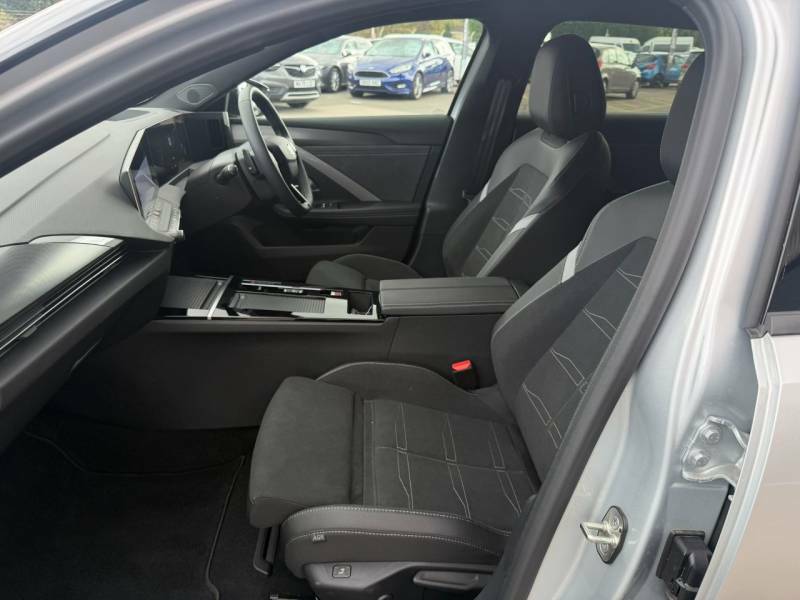 Vauxhall Astra 1.2 Turbo Hybrid 145 Ultimate E-dct6 - 2025 7 Grey #4