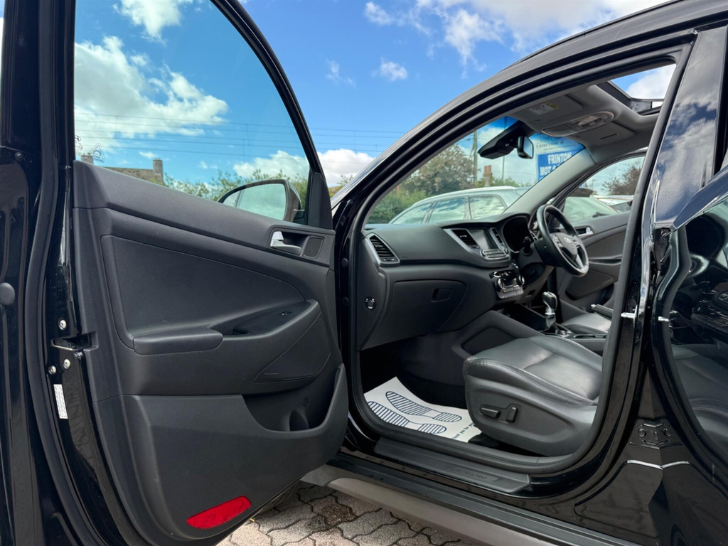 Hyundai Tucson Premium Grey #41
