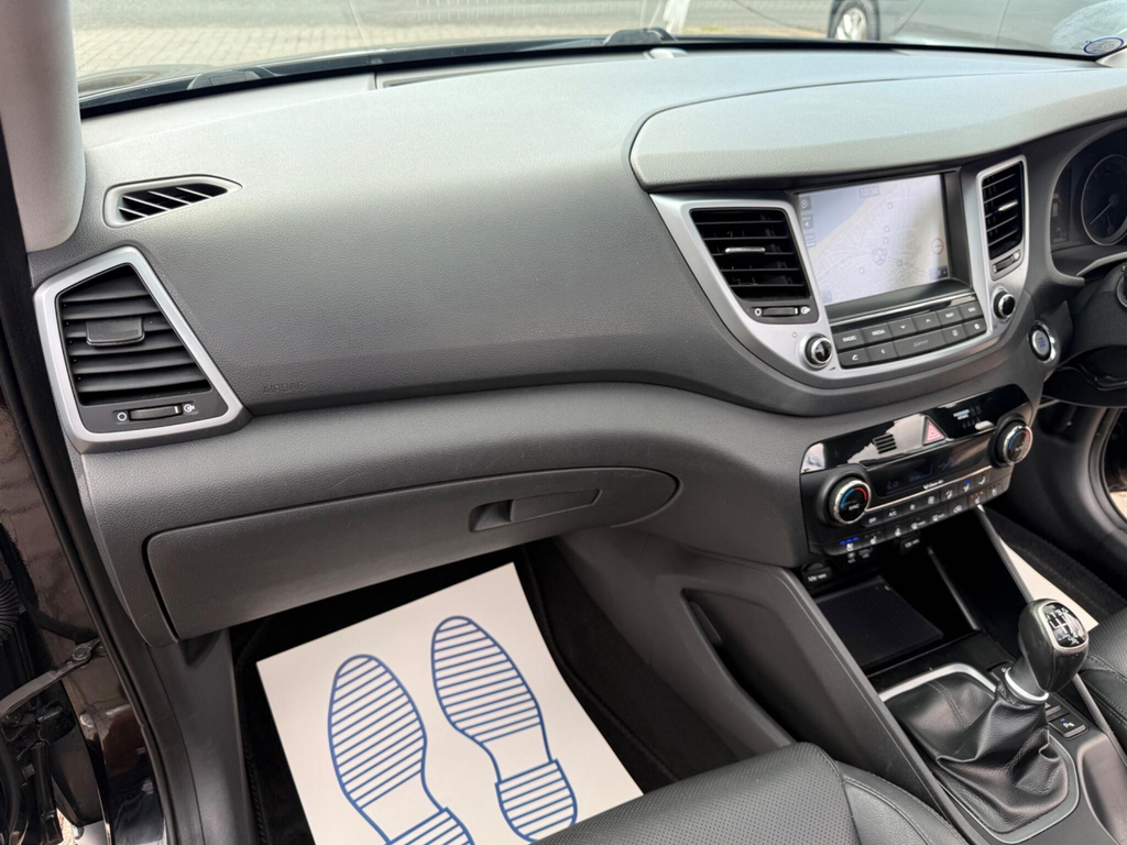 Hyundai Tucson Premium Grey #56