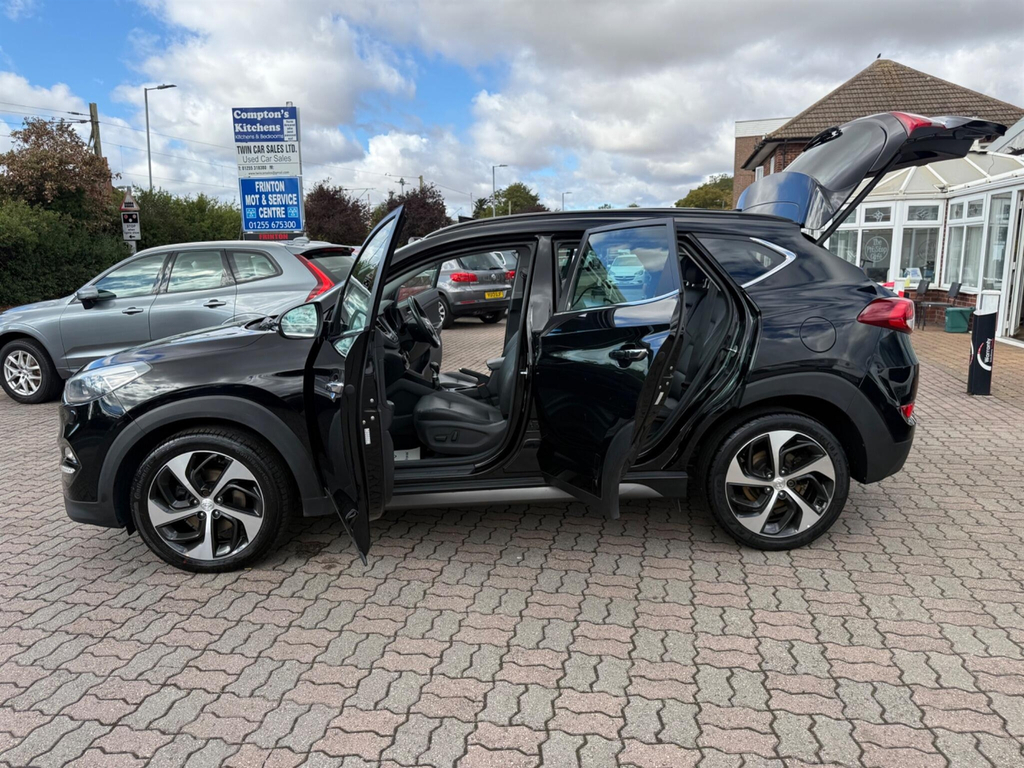 Hyundai Tucson Premium Grey #10