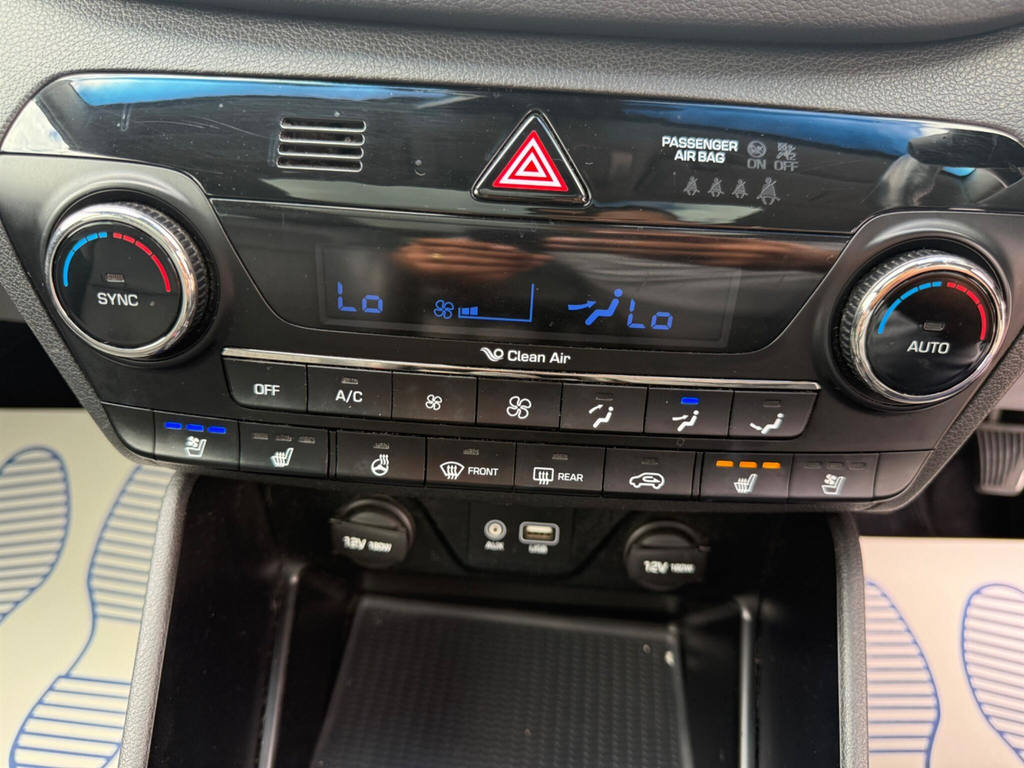 Hyundai Tucson Premium Grey #54