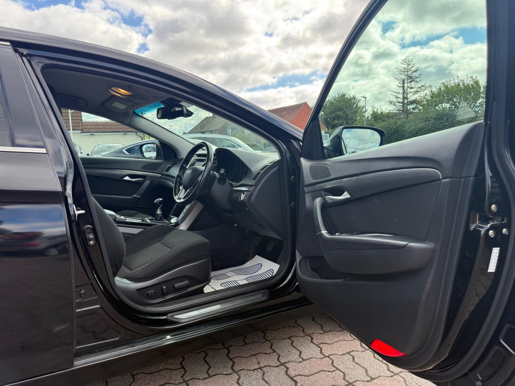 Hyundai I40 Se Nav Black #46
