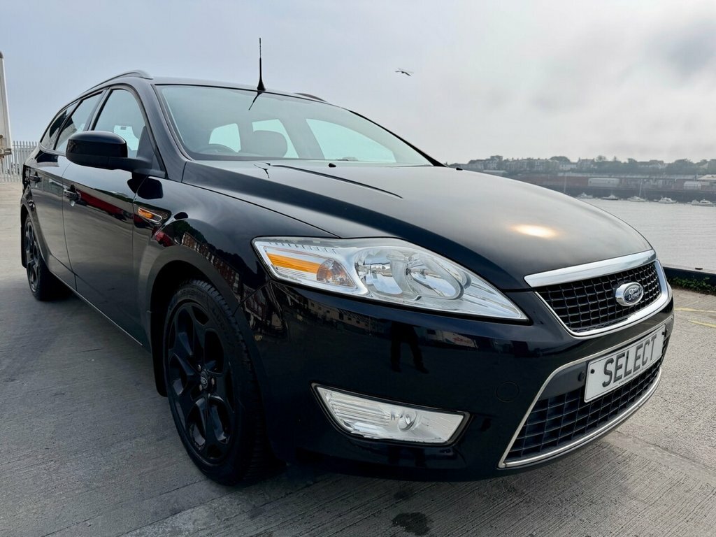 Ford Mondeo Hatchback Silver #33
