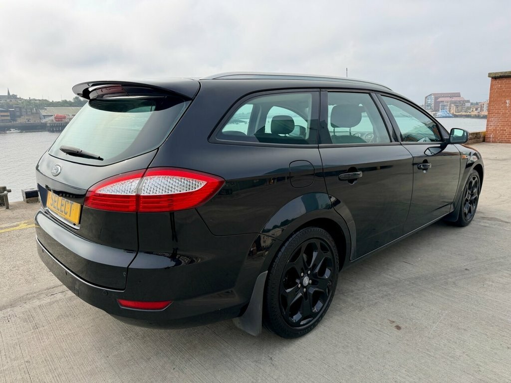 Ford Mondeo 2L Zetec Black