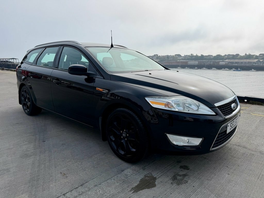 Ford Mondeo Hatchback Silver #11