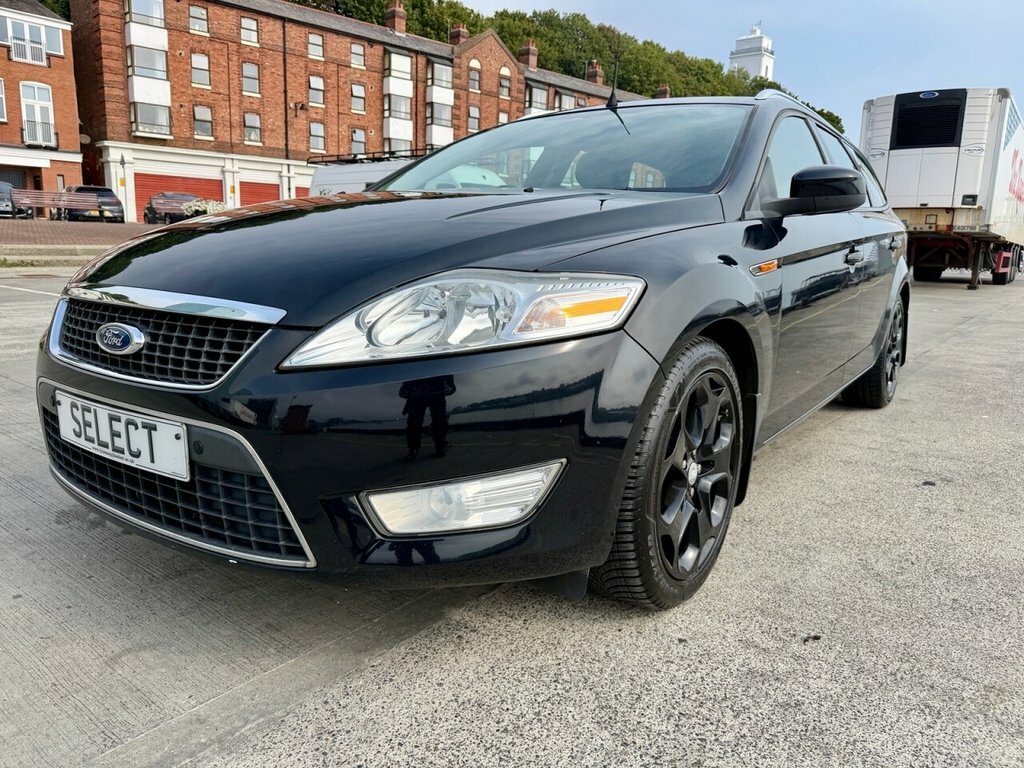 Ford Mondeo Hatchback Silver #35