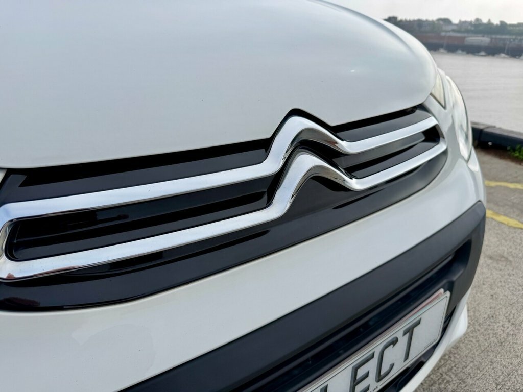 Citroen C1 1L Feel White #5
