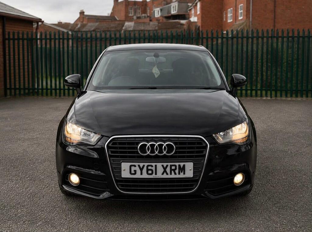 Audi A1 1.6 Tdi Sport Euro 5 Ss Black #3