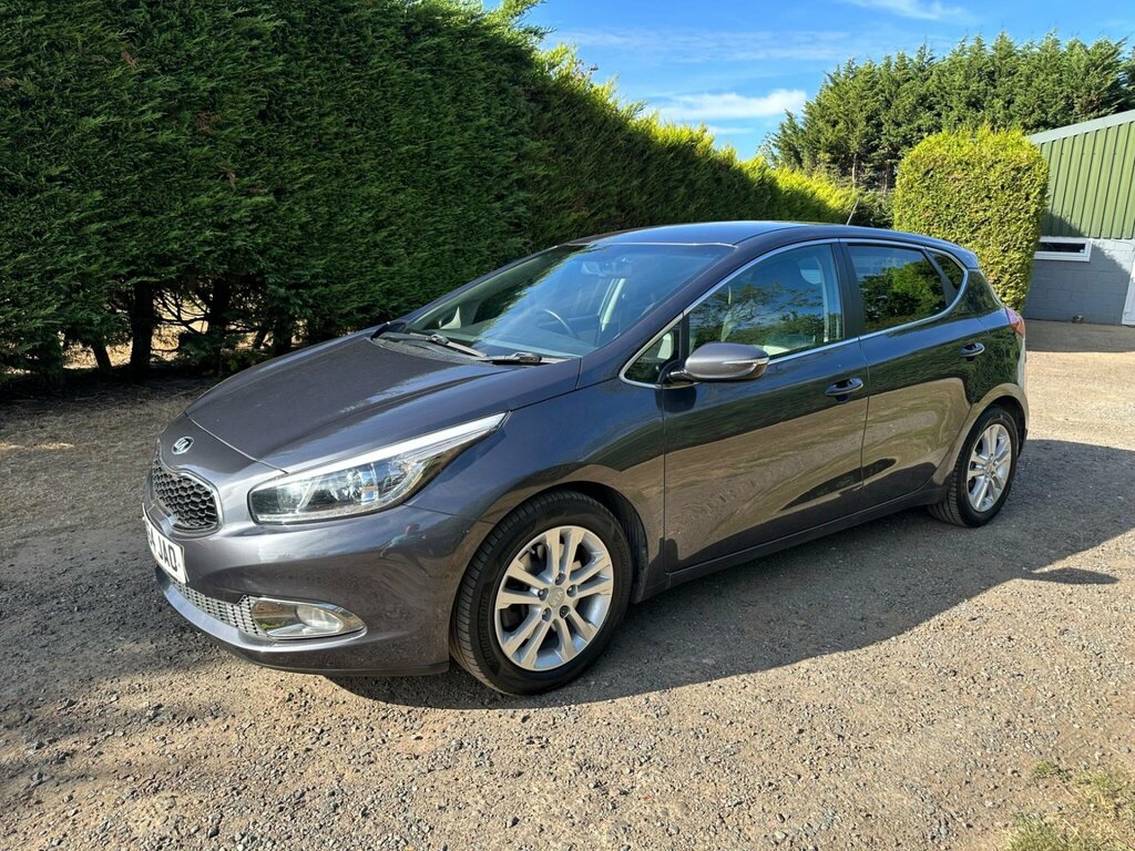 Kia Ceed 1.6 Crdi Ecodynamics 3 Euro 5 Ss Silver