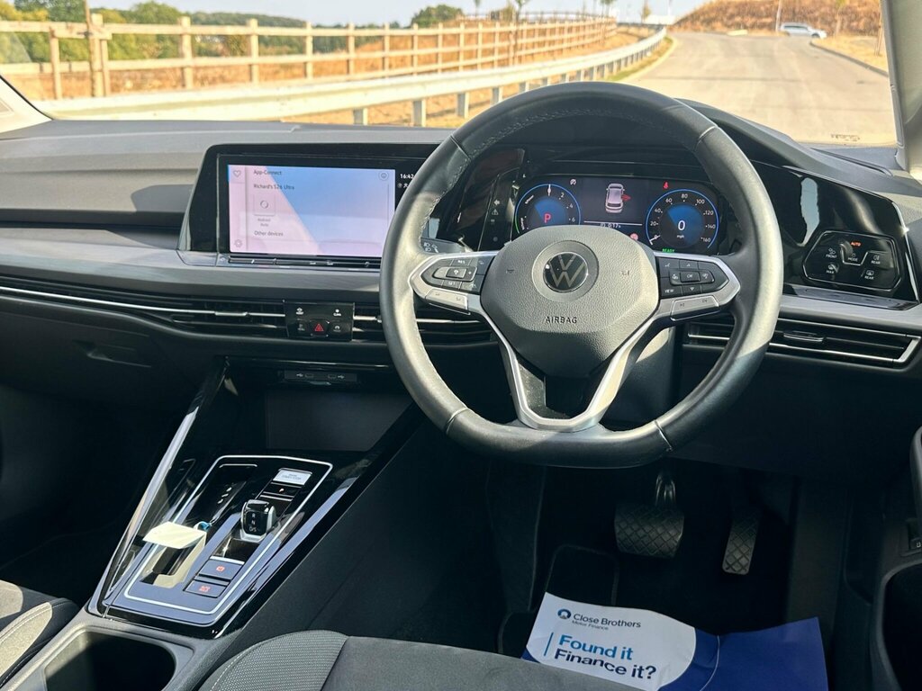 Volkswagen e-Golf Hatchback Black #45