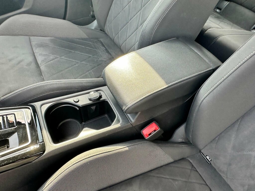 Volkswagen e-Golf Hatchback Black #55