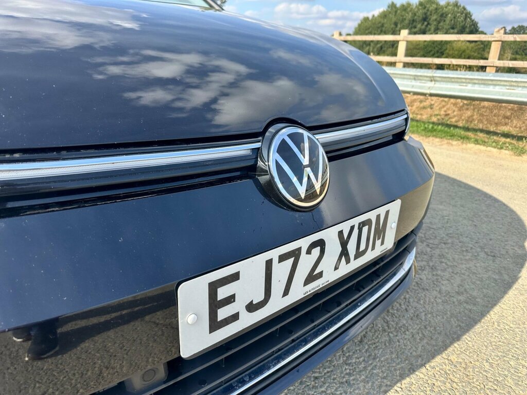 Volkswagen e-Golf Hatchback Black #34