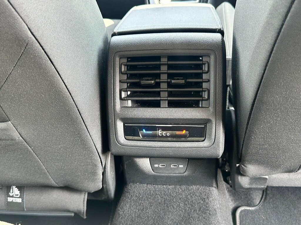 Volkswagen e-Golf Hatchback Black #44