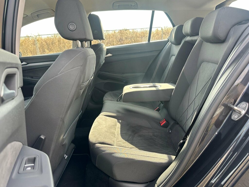 Volkswagen e-Golf Hatchback Black #47