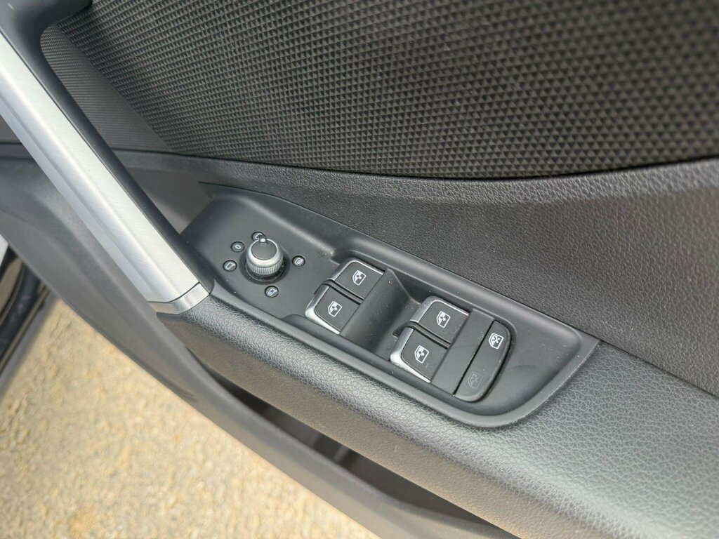 Audi Q2 S Line 30 Tfsi Grey #35