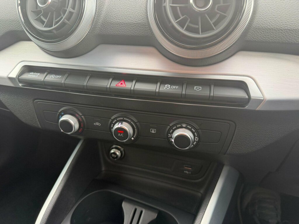 Audi Q2 S Line 30 Tfsi Grey #65