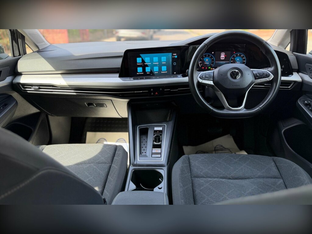 Volkswagen Golf Active Red #10