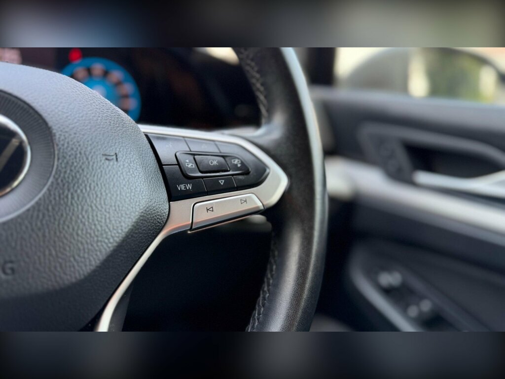 Volkswagen Golf Active Red #18