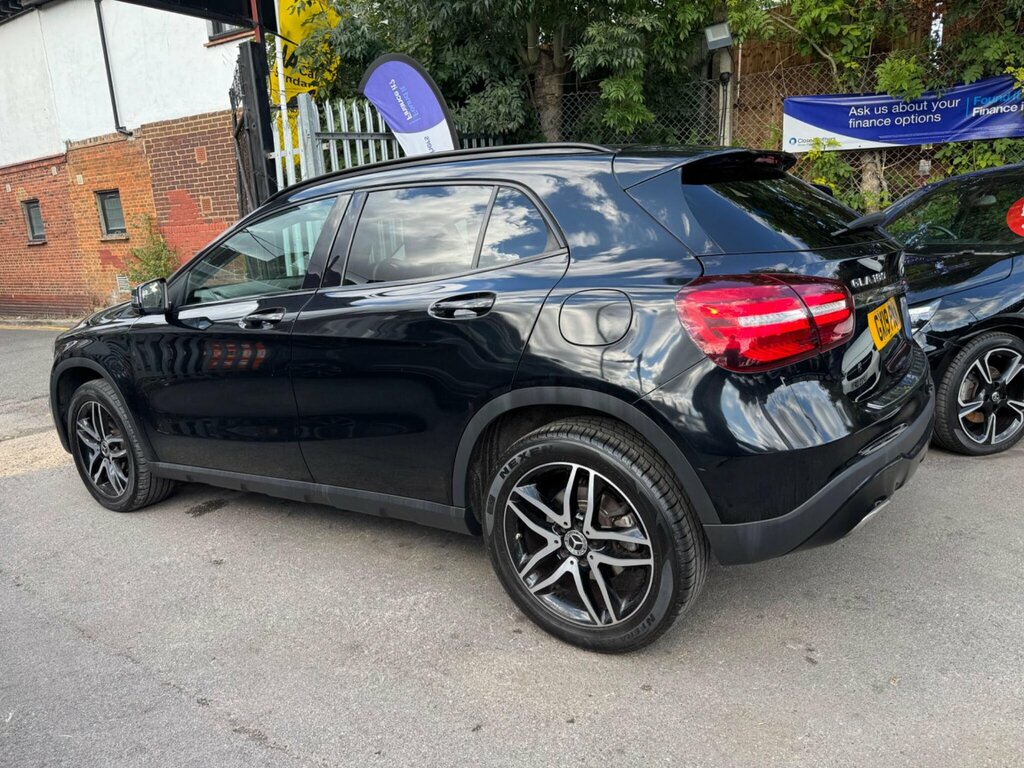 Mercedes-Benz GLA Class 1.6 Gla180 Urban Edition 7G-dct Euro 6 Ss Black #5