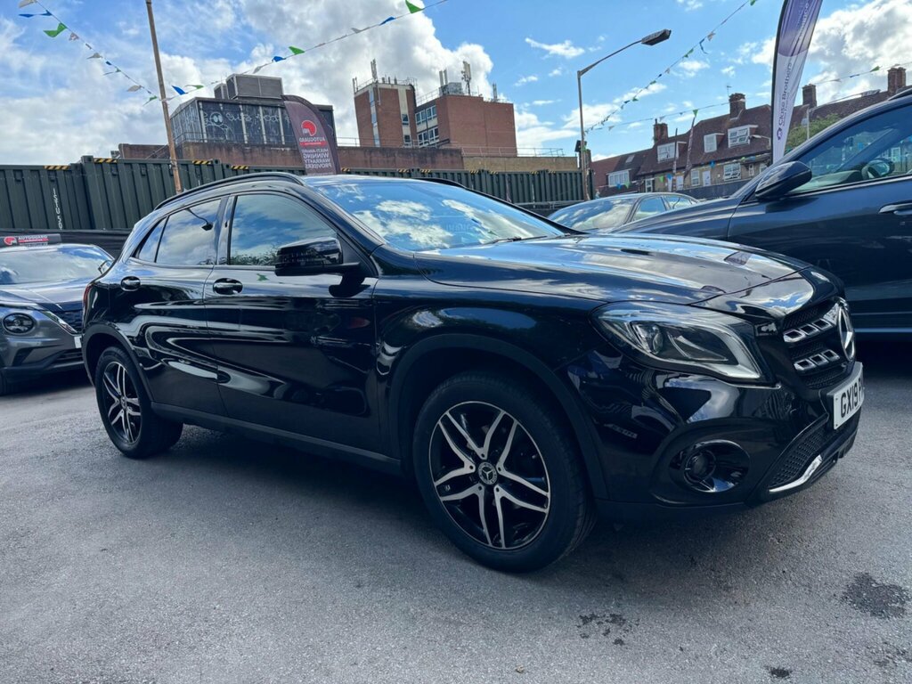 Mercedes-Benz GLA Class 1.6 Gla180 Urban Edition 7G-dct Euro 6 Ss Black #4