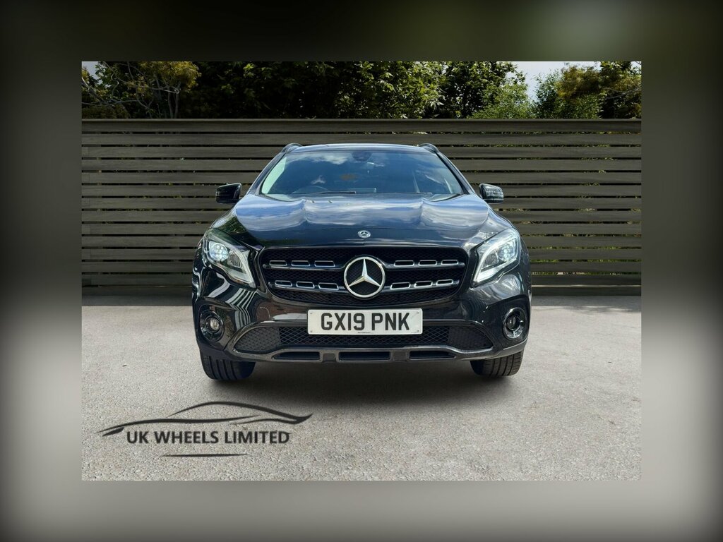 Mercedes-Benz GLA Class 1.6 Gla180 Urban Edition 7G-dct Euro 6 Ss Black #2
