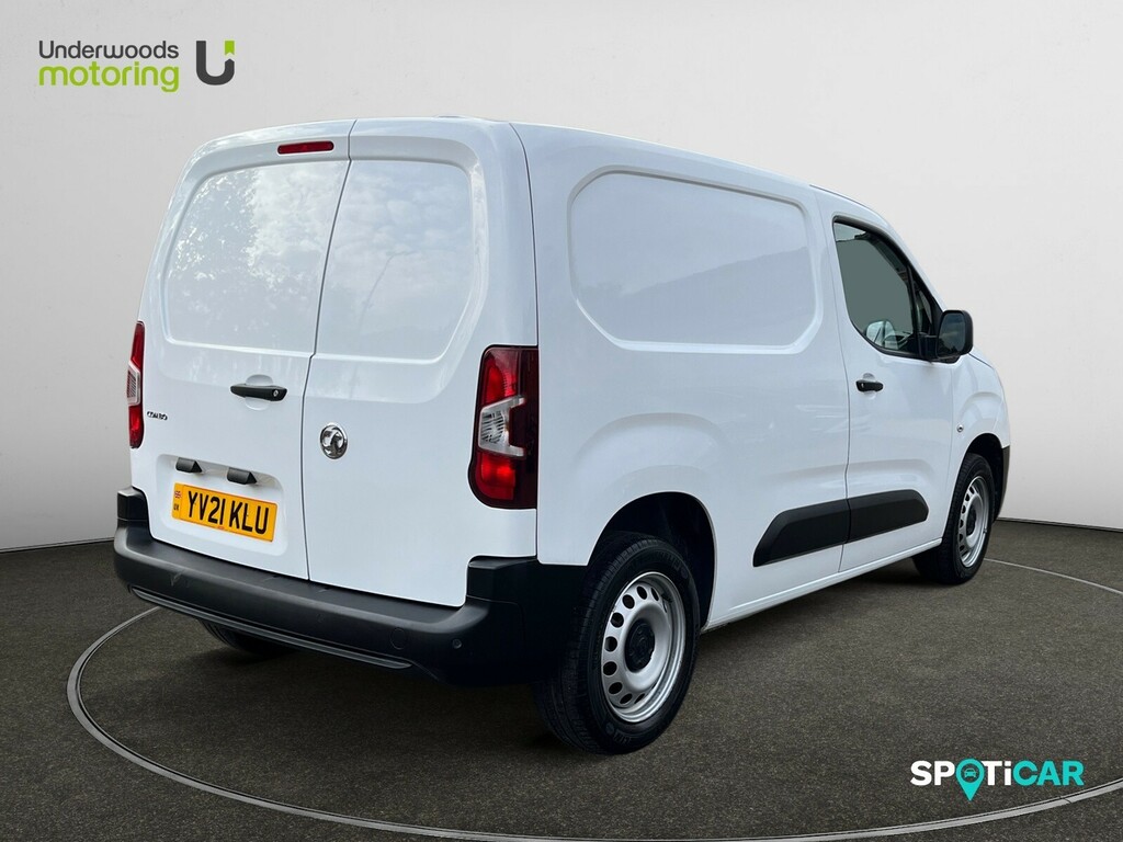 Vauxhall Combo 1.5 Turbo D 2300 Dynamic Panel Van Manu White #5