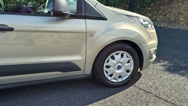 Ford Tourneo Connect 1.5 Tdci Titanium Powershift #12