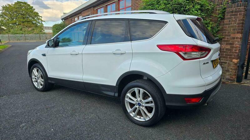 Ford Kuga 2.0 Tdci Titanium X White #3