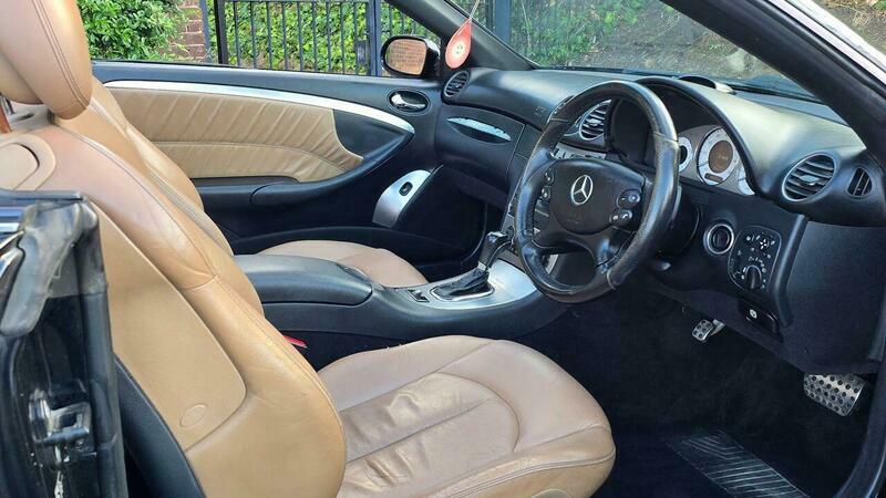 Mercedes-Benz CLK Red #12
