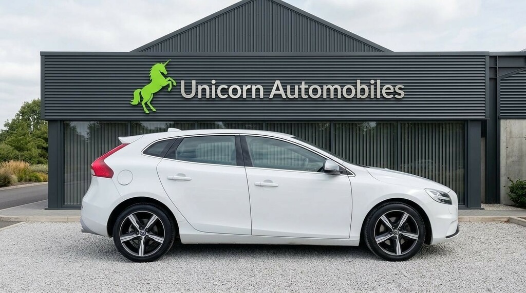 Volvo V40 2.0 R-design D4 White #2