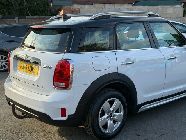 Mini Countryman 1.5 Cooper Suv Euro 6 Ss 136 PX18UMS White #5