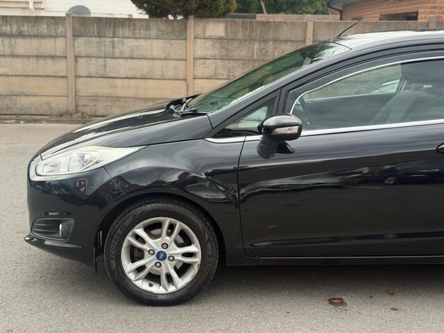 Ford Fiesta 1.0 Ecoboost Zetec Red #8