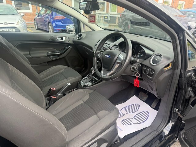 Ford Fiesta 1.0 Ecoboost Zetec Red #25