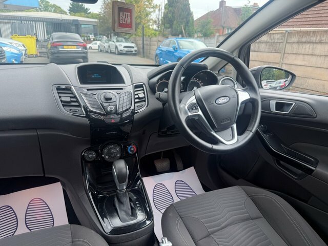 Ford Fiesta 1.0 Ecoboost Zetec Red #51