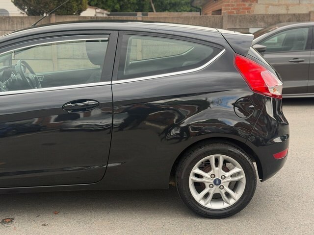 Ford Fiesta 1.0 Ecoboost Zetec Red #9