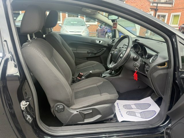 Ford Fiesta 1.0 Ecoboost Zetec Red #24