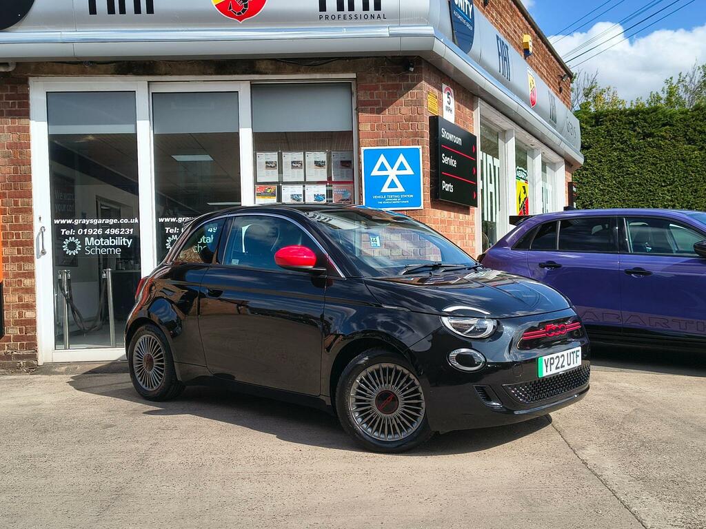 Fiat 500E 42Kwh Red Hatchback 118 Ps Black