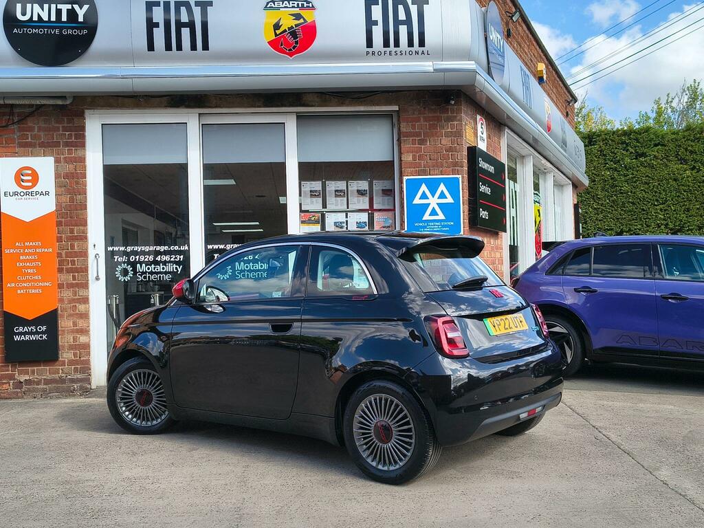 Fiat 500E 42Kwh Red Hatchback 118 Ps Black #2