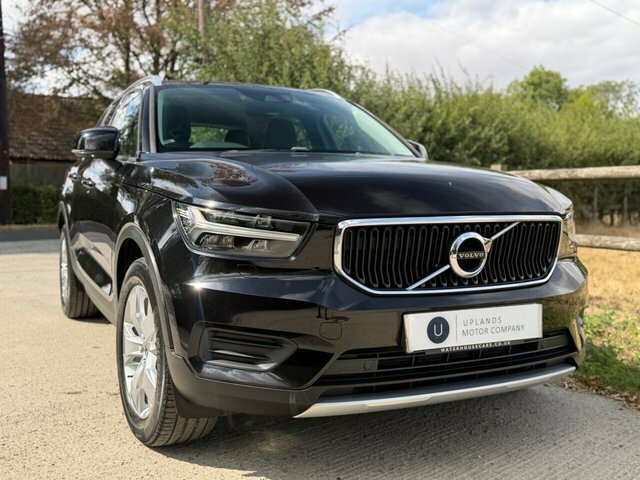 Volvo XC40 T4 Momentum Suv Black #5