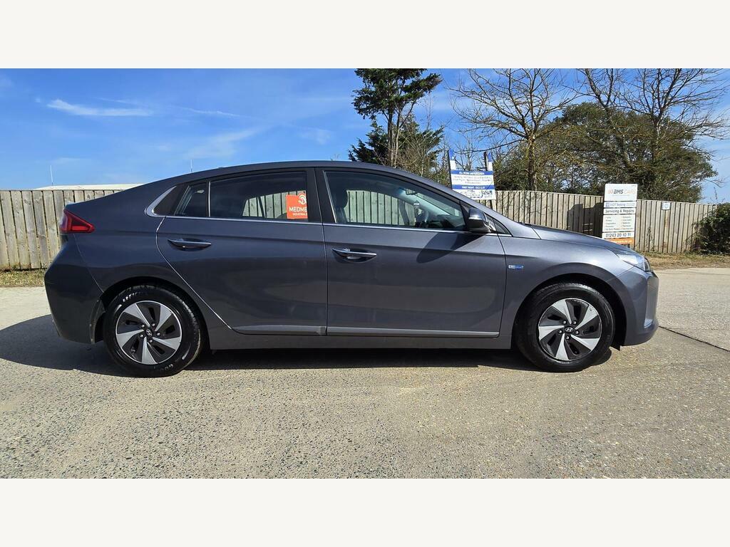 Hyundai Ioniq Hatchback #7