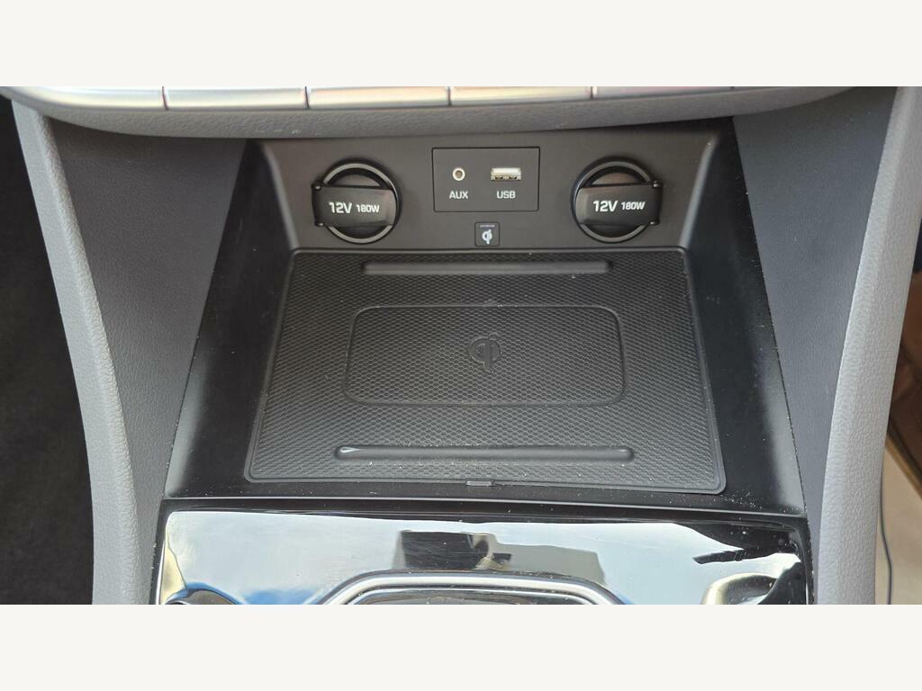 Hyundai Ioniq Hatchback #21